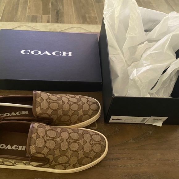 Men’s Coach Slip Ons - Picture 5 of 5